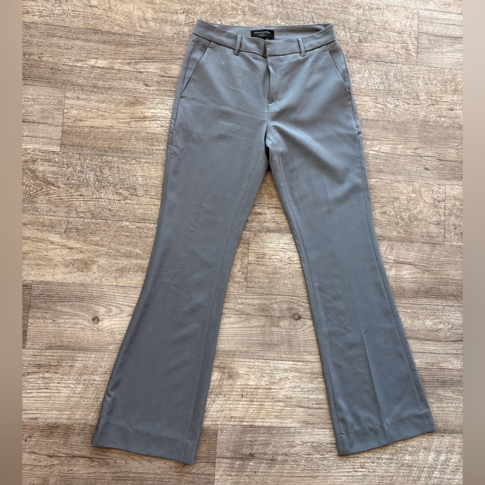 Banana Republic Giovana Sculpted Bootcut Pants Grey Dress Work Pants Womens 0P